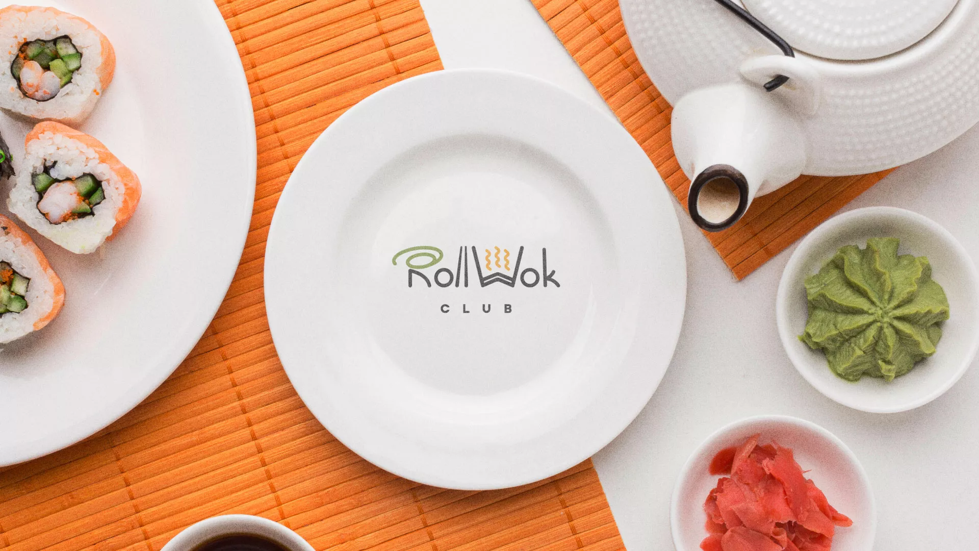 Разработка логотипа и фирменного стиля в Качканаре для суши-бара «Roll Wok Club» Разработка логотипа и фирменного стиля в Качканаре для суши-бара «Roll Wok Club»